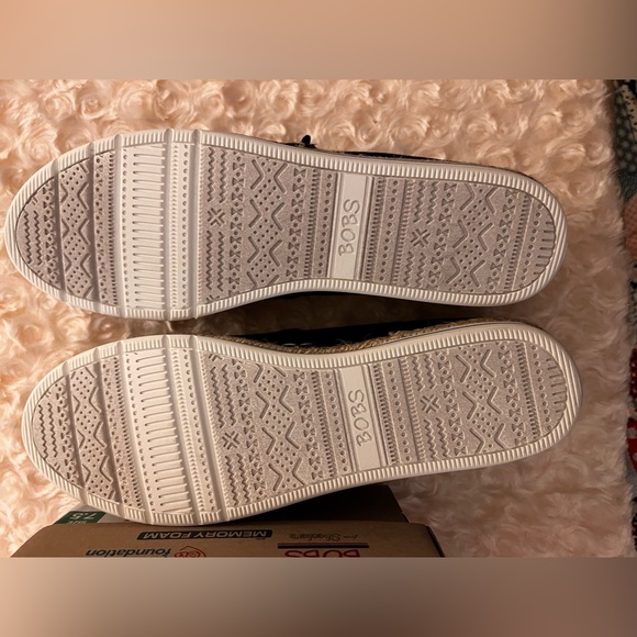 COPY - NWT in box. Bob’s by Sketchers memory foam. Black, size 7.5 - Picture 8 of 8